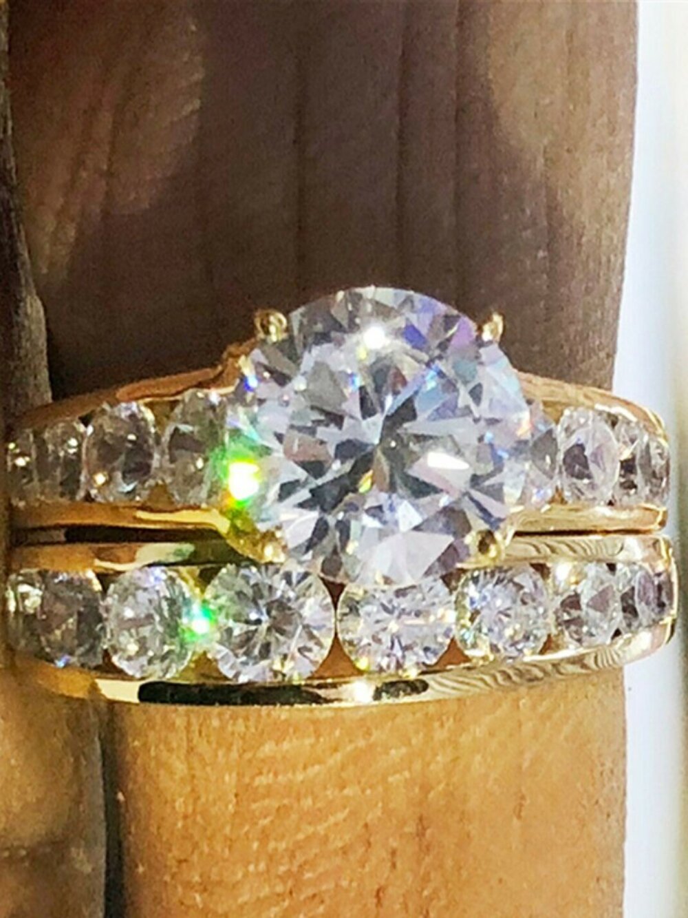 NEW 18K GOLD PLATED ROUND CUT 4A CZ SIDE STONE 2 PCS COUPLE RING, WAAL1306 - Picture 3 of 7